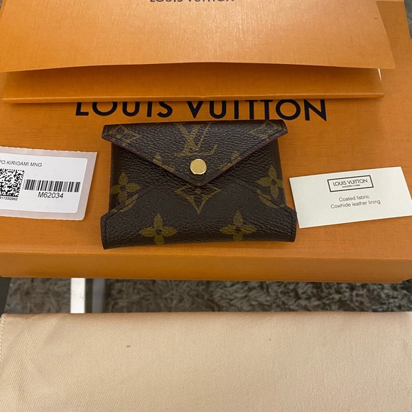 💕SOLDSMALL AUTHENTIC KIRIGAMI💕 - Picture 4 of 11